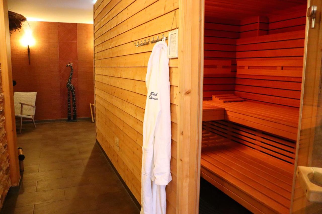 Haus Hubertus Hotel 3*